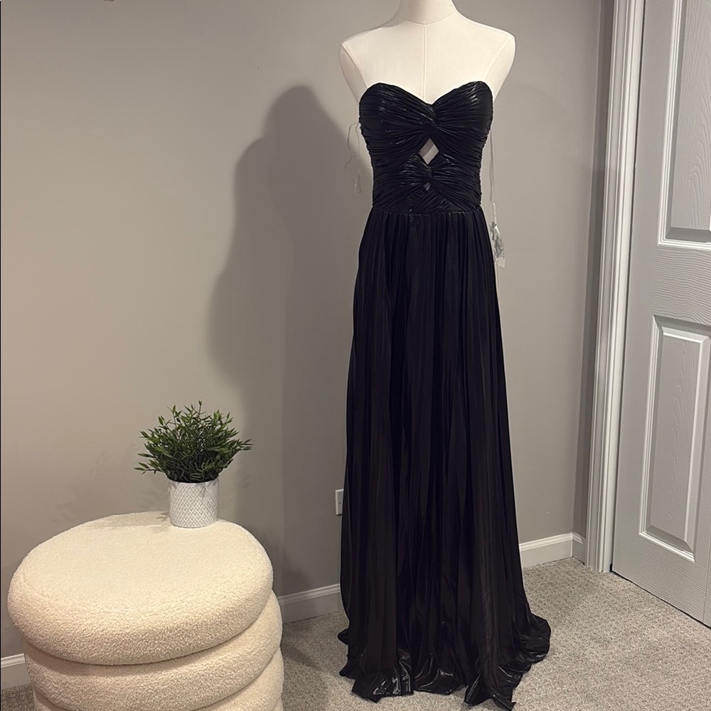Stacees Formal Strapless Dress